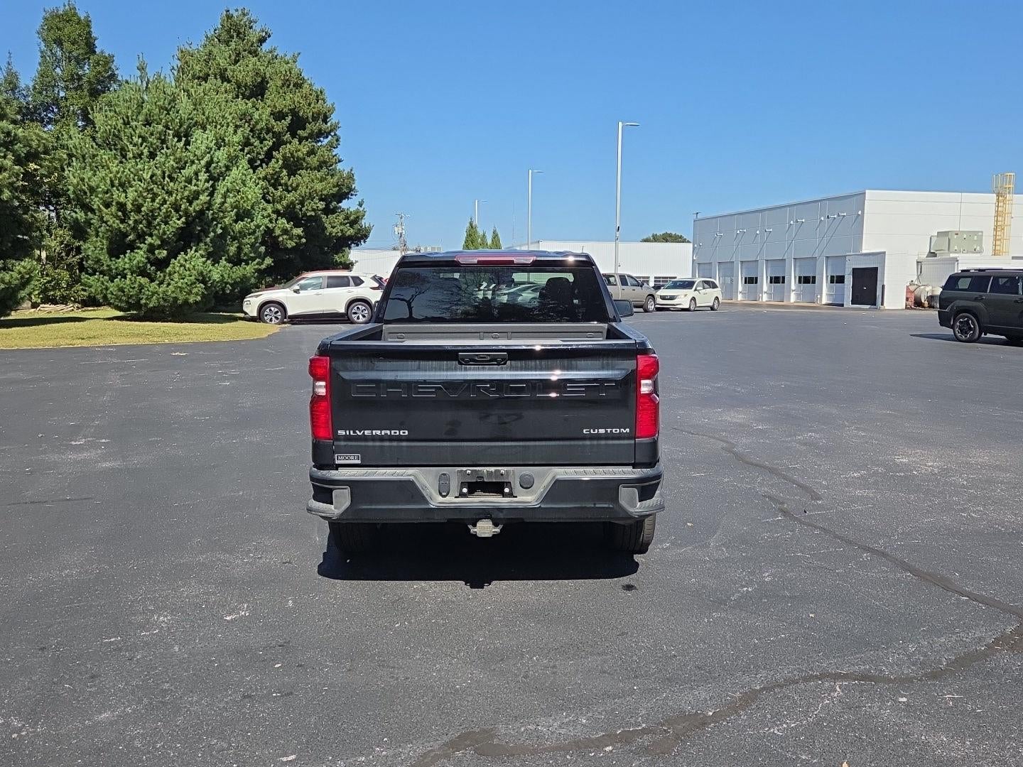 2025 Chevrolet Silverado 1500 Custom