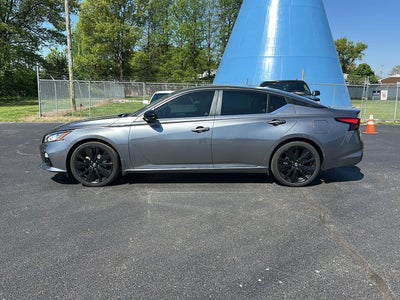 2022 Nissan Altima 2.5 SR