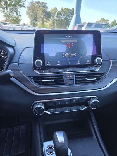 2025 Nissan Altima SV