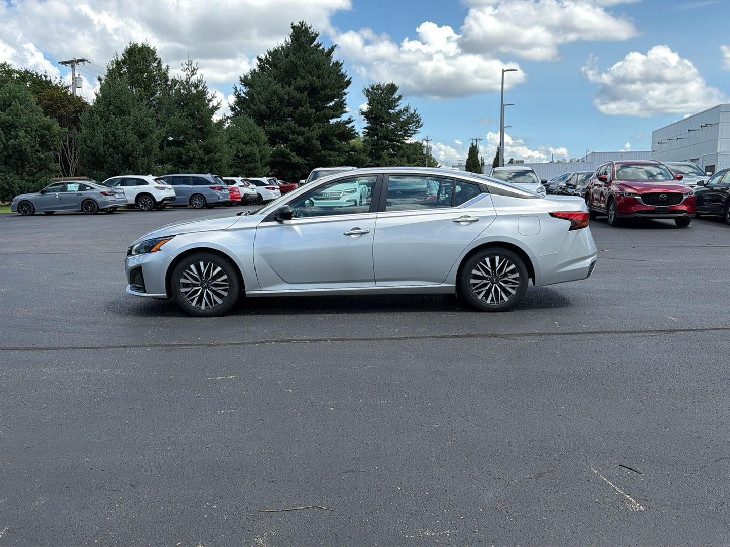 2025 Nissan Altima SV