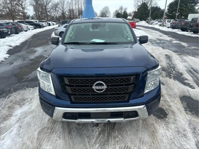 2023 Nissan Titan SV