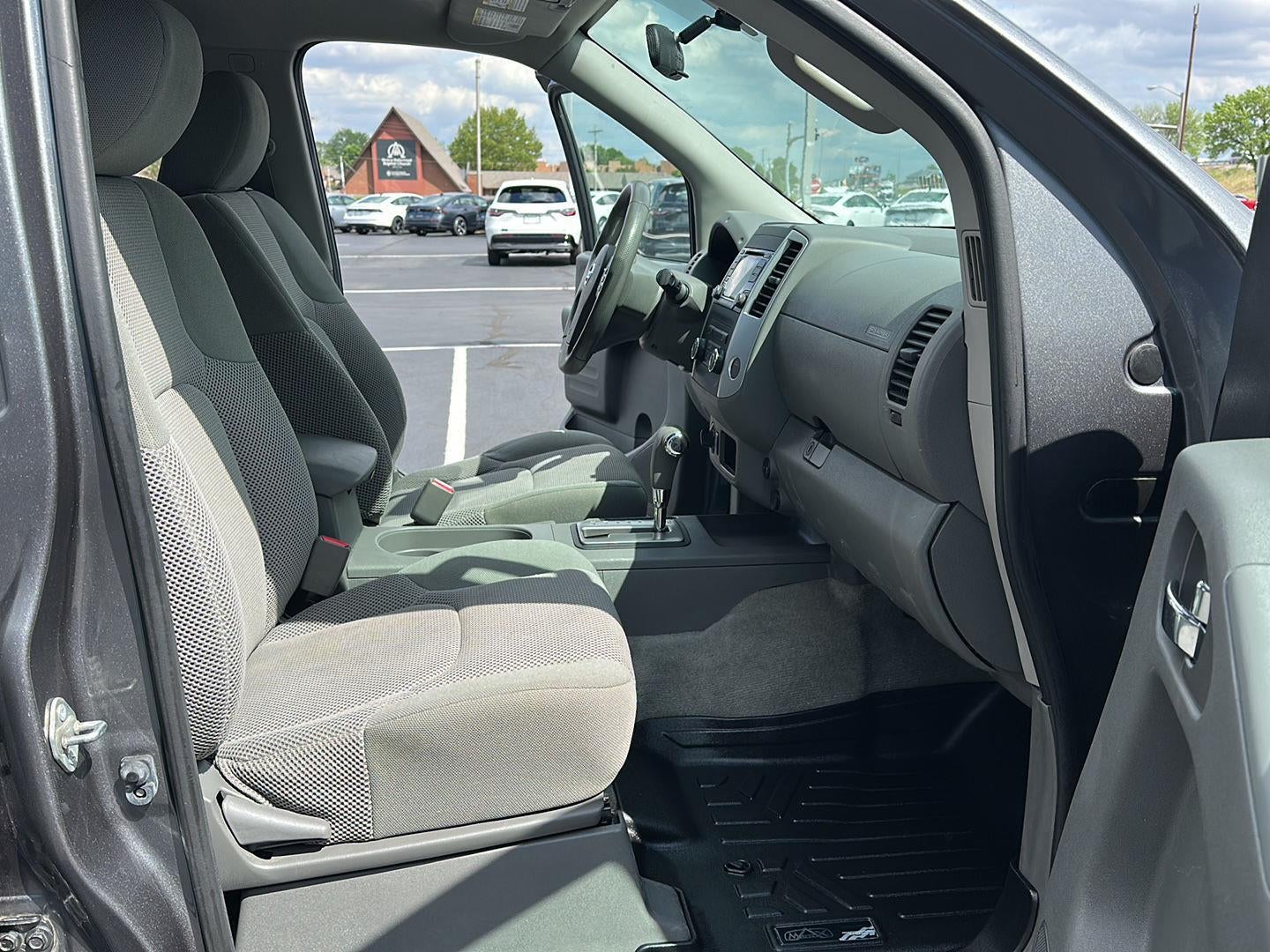 2018 Nissan Frontier SV V6
