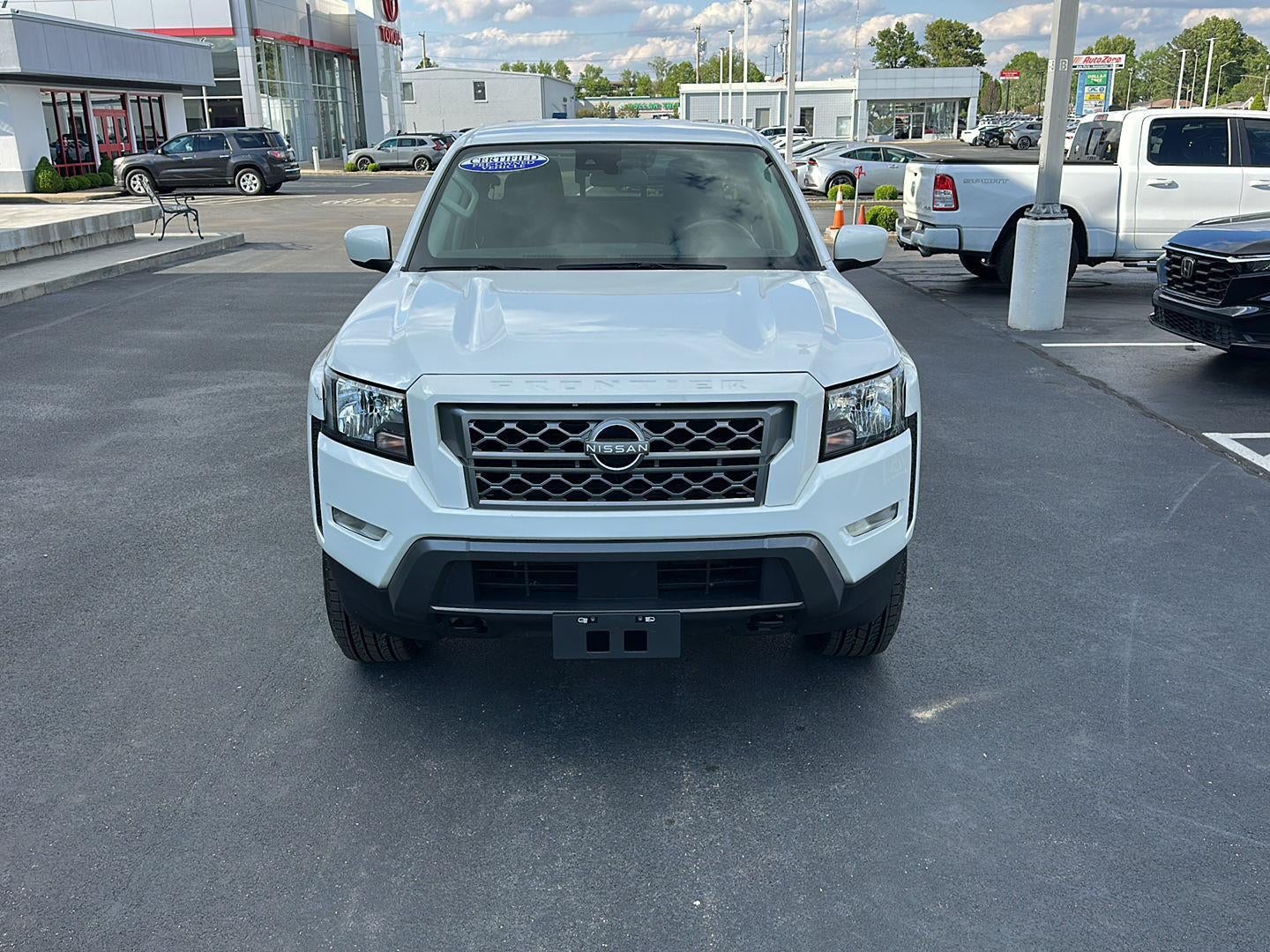 2023 Nissan Frontier SV