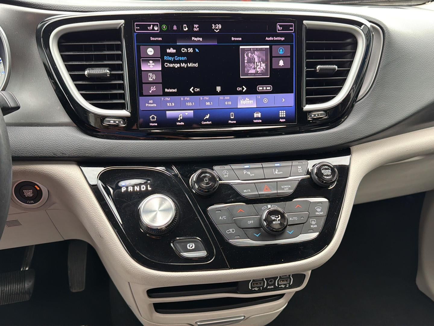 2023 Chrysler Pacifica Touring L