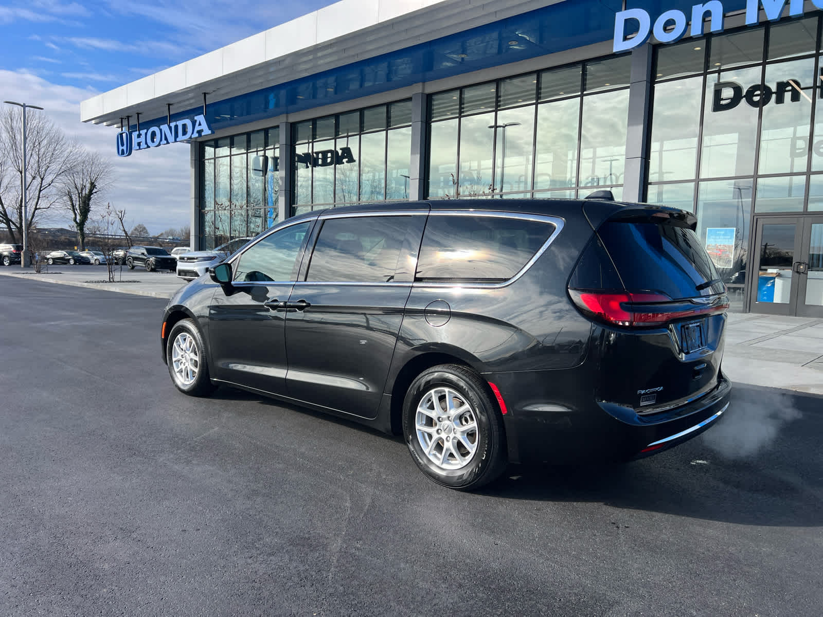 2024 Chrysler Pacifica Touring L