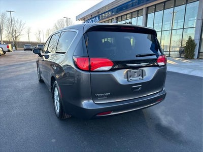 2023 Chrysler Voyager LX