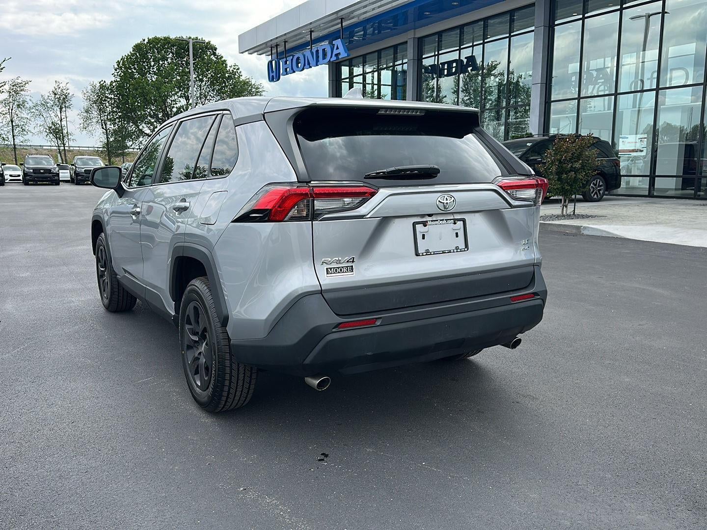 2023 Toyota RAV4 LE