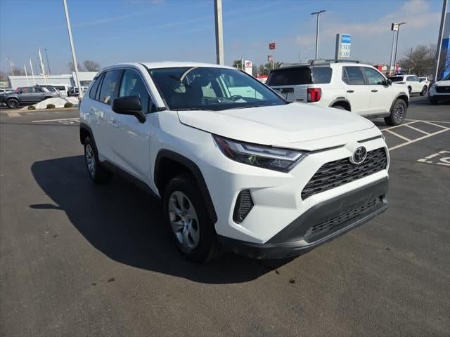 2023 Toyota RAV4 LE
