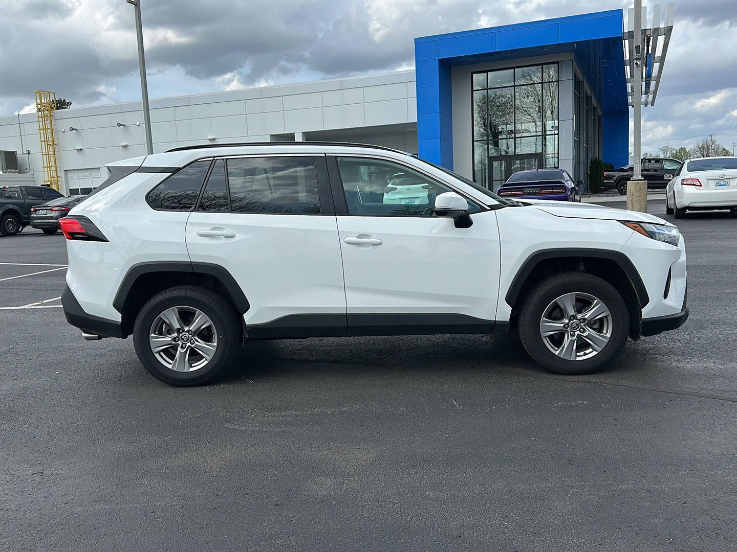 2024 Toyota RAV4 XLE