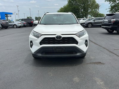 2020 Toyota RAV4 XLE