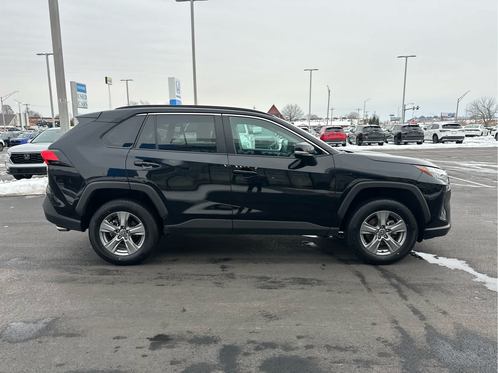 2024 Toyota RAV4 XLE