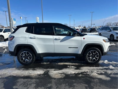 2025 Jeep Compass Trailhawk