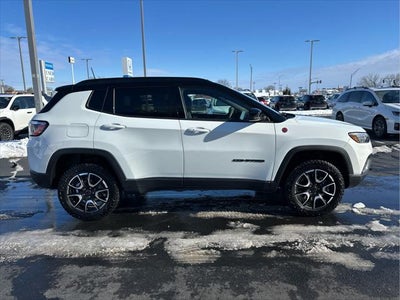 2025 Jeep Compass Trailhawk