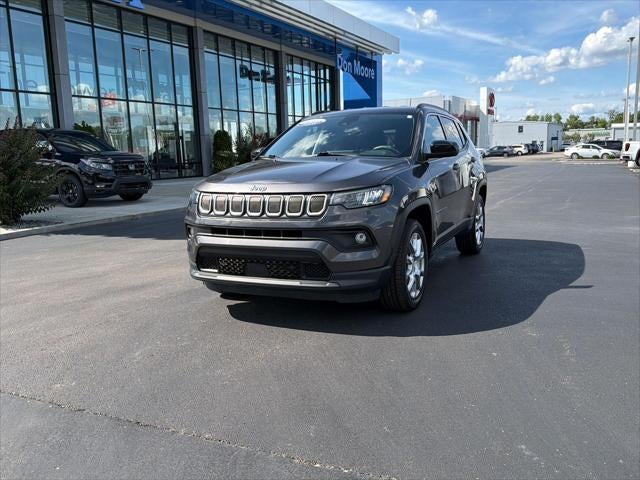 2022 Jeep Compass Latitude Lux