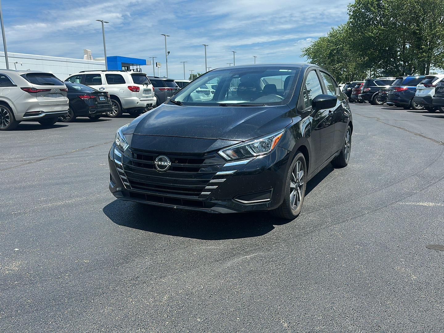 2023 Nissan Versa SV