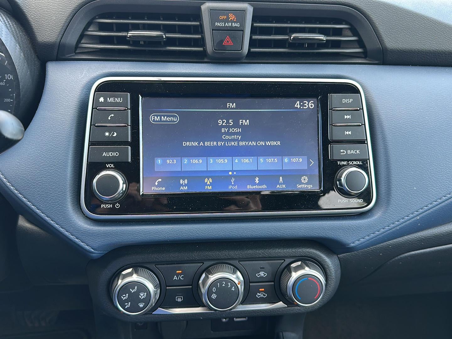 2025 Nissan Versa SV