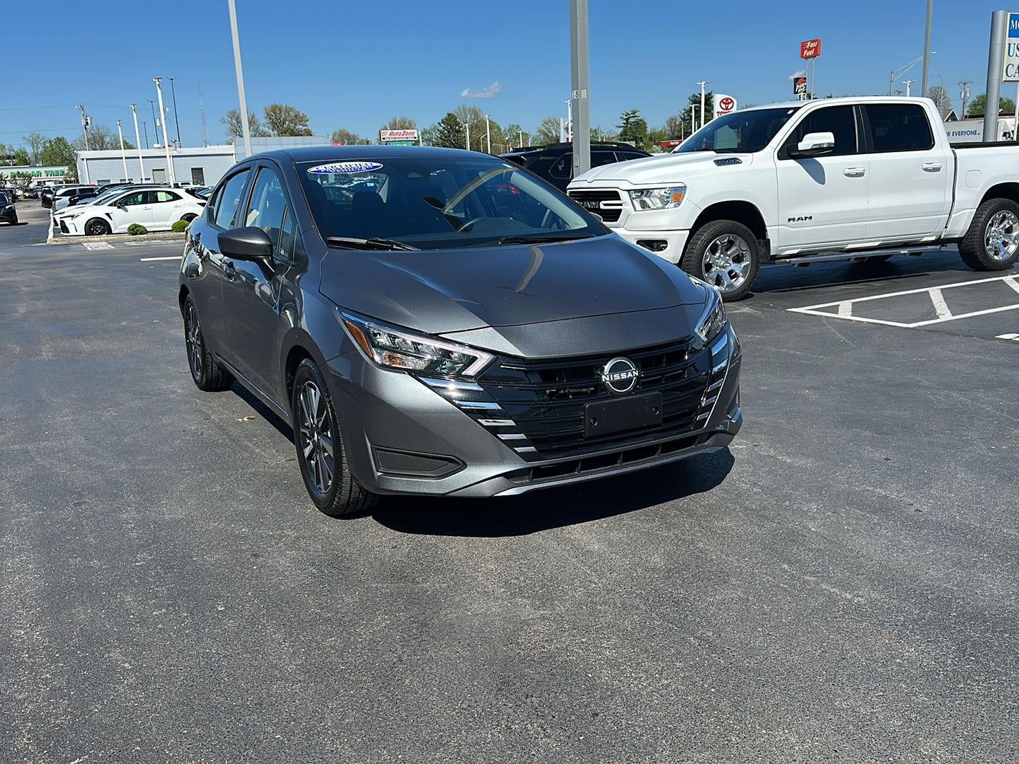2025 Nissan Versa SV