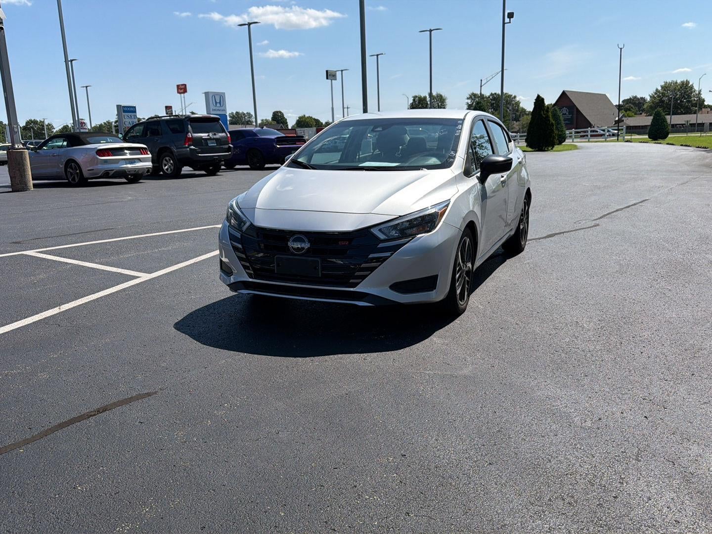 2024 Nissan Versa SR