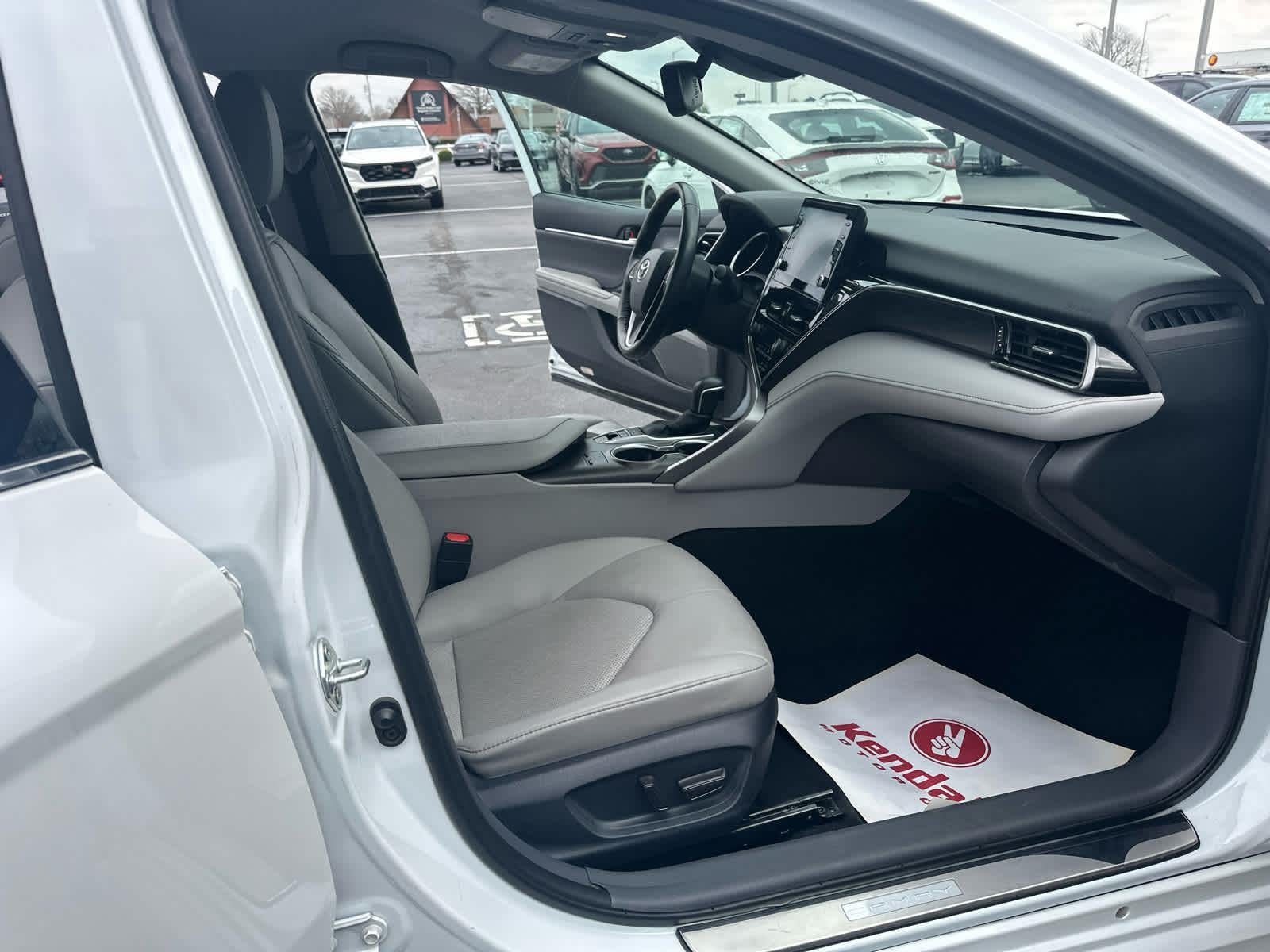 2024 Toyota Camry Hybrid XLE