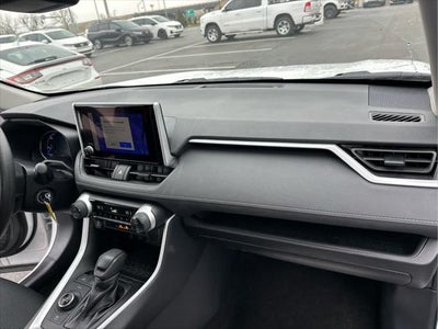 2025 TOYOTA TRUCK RAV4 HYBRID LE