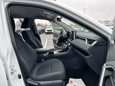 2025 TOYOTA TRUCK RAV4 HYBRID LE