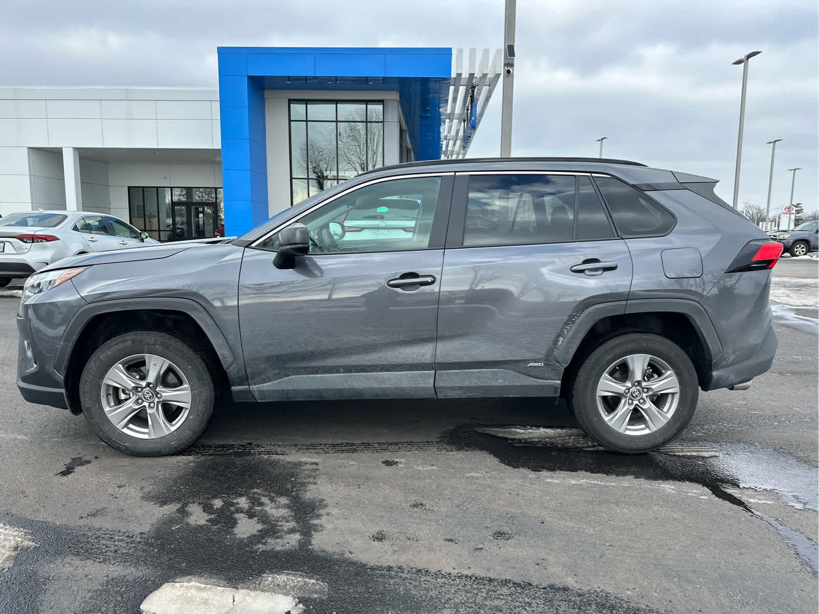 2025 Toyota RAV4 Hybrid LE