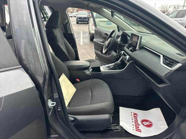 2025 TOYOTA TRUCK RAV4 HYBRID LE