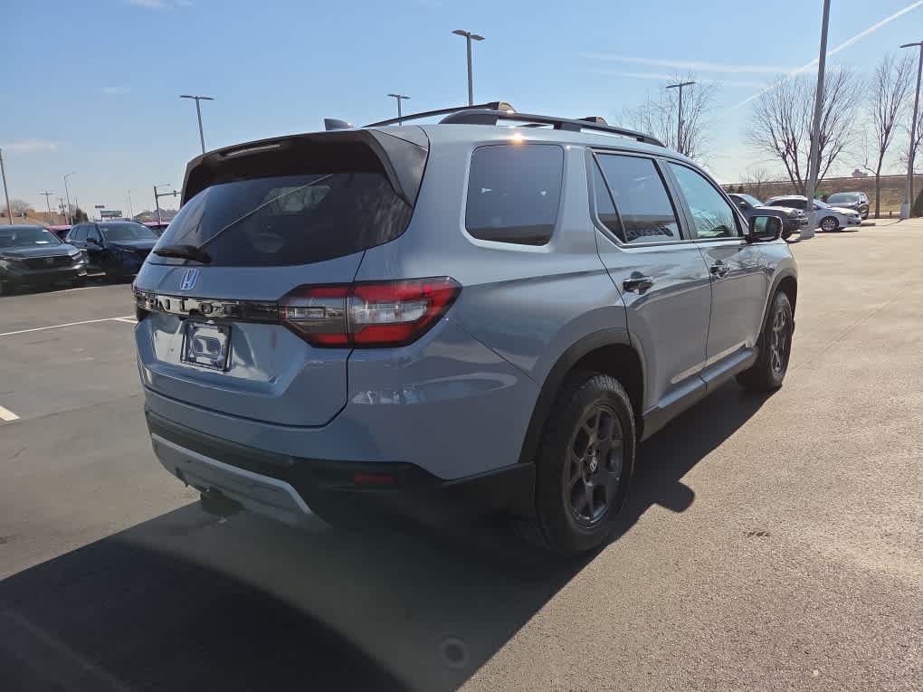 2023 Honda Pilot TrailSport