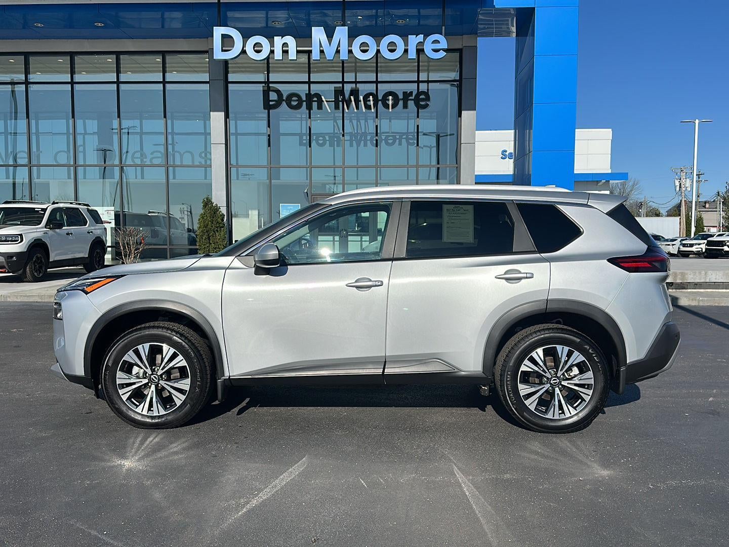 2023 Nissan Rogue SV