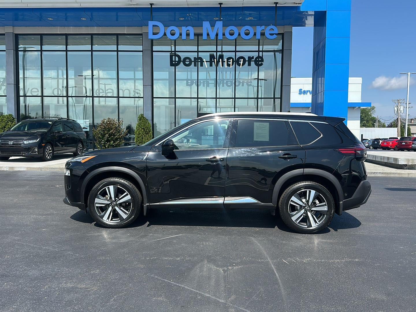 2023 Nissan Rogue SL