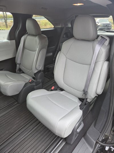 2025 Toyota Sienna XLE 7-Passenger