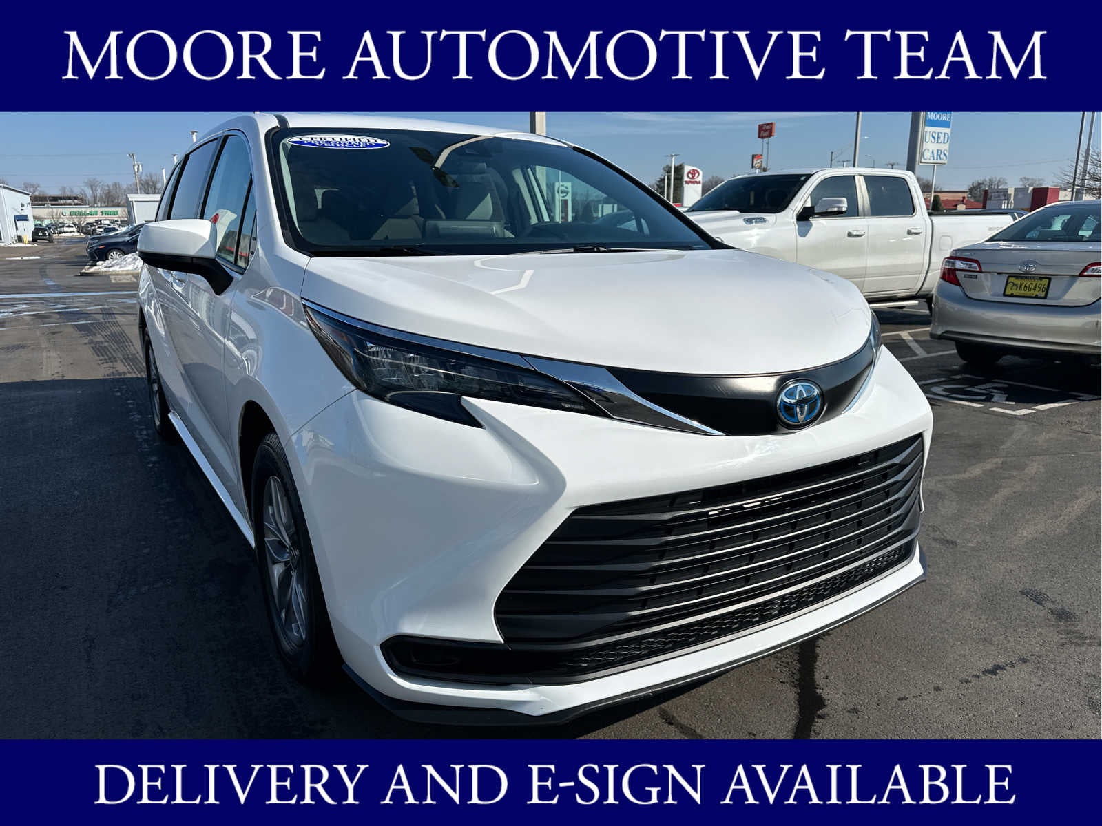 2024 Toyota Sienna LE