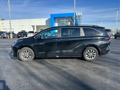 2024 Toyota Sienna XLE