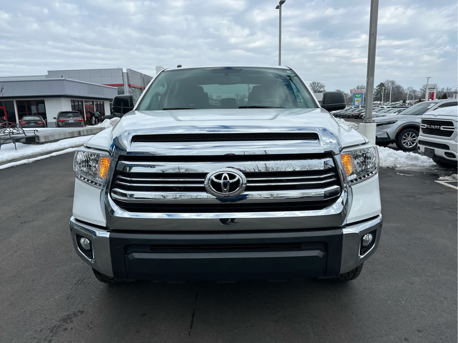 2017 Toyota Tundra SR5