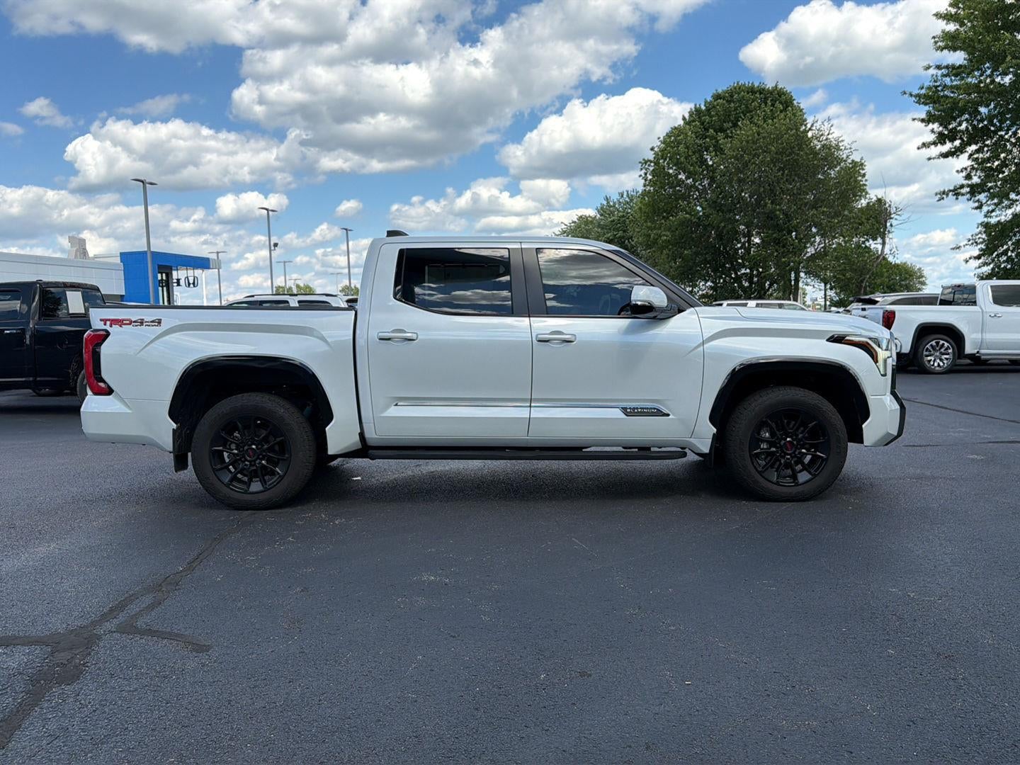 2025 TOYOTA TRUCK TUNDRA 4WD PLATINUM