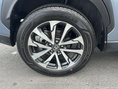 2025 Toyota Corolla Cross XLE
