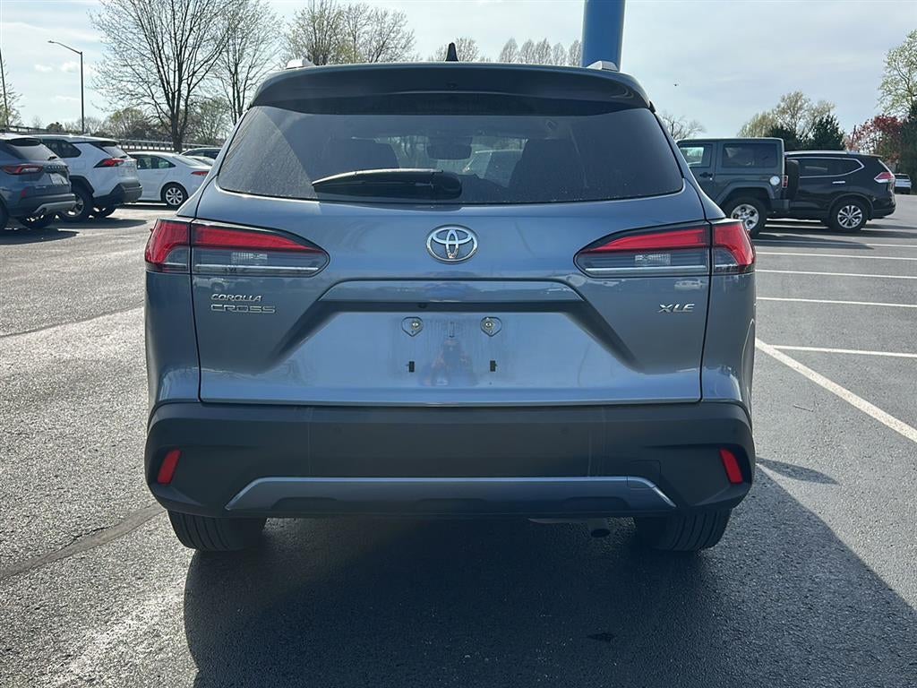 2025 Toyota Corolla Cross XLE
