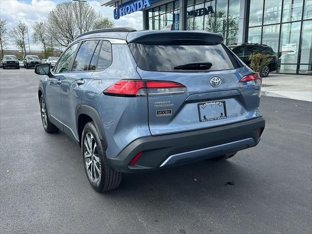 2025 Toyota Corolla Cross XLE