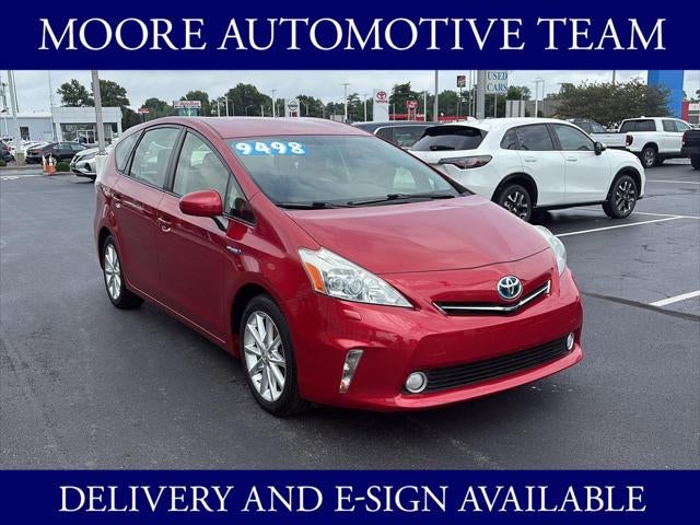 2013 Toyota Prius v Five