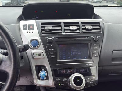 2013 Toyota Prius v Five