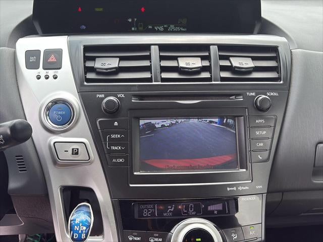 2013 Toyota Prius v Five