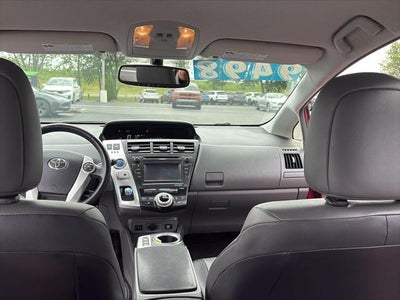 2013 Toyota Prius v Five