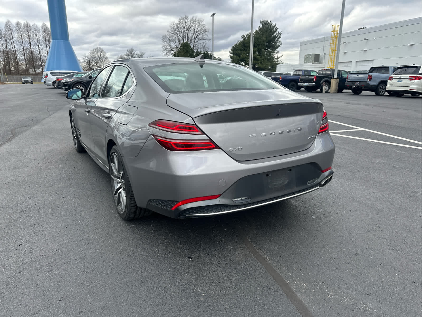 2023 Genesis G70 2.0T