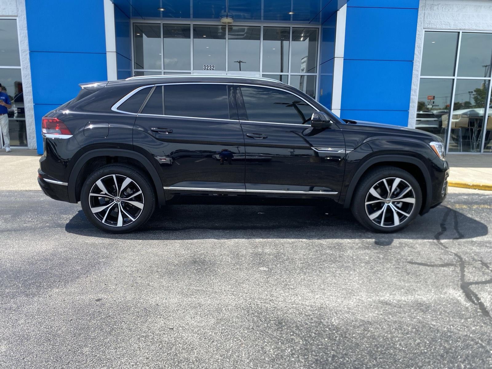2026 Volkswagen Atlas Cross Sport 2.0T SEL Premium R-Line