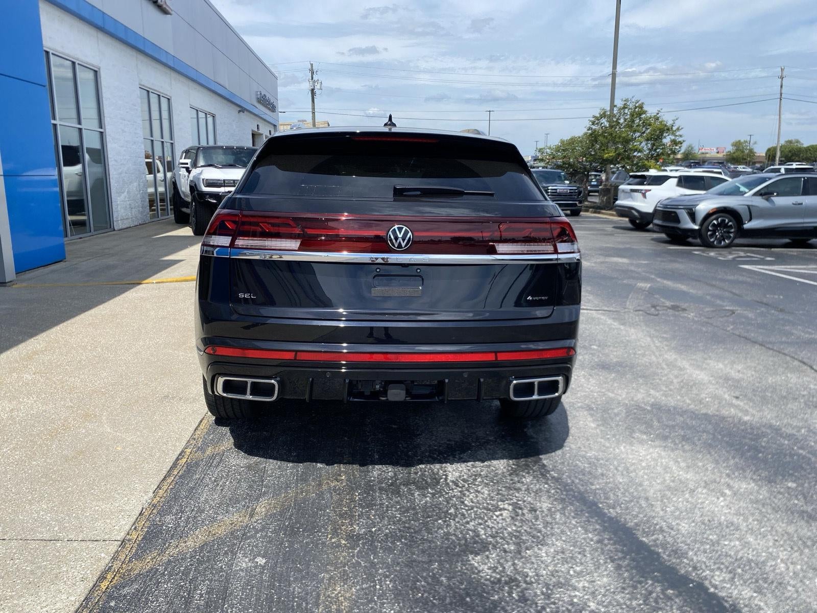 2026 Volkswagen Atlas Cross Sport 2.0T SEL Premium R-Line