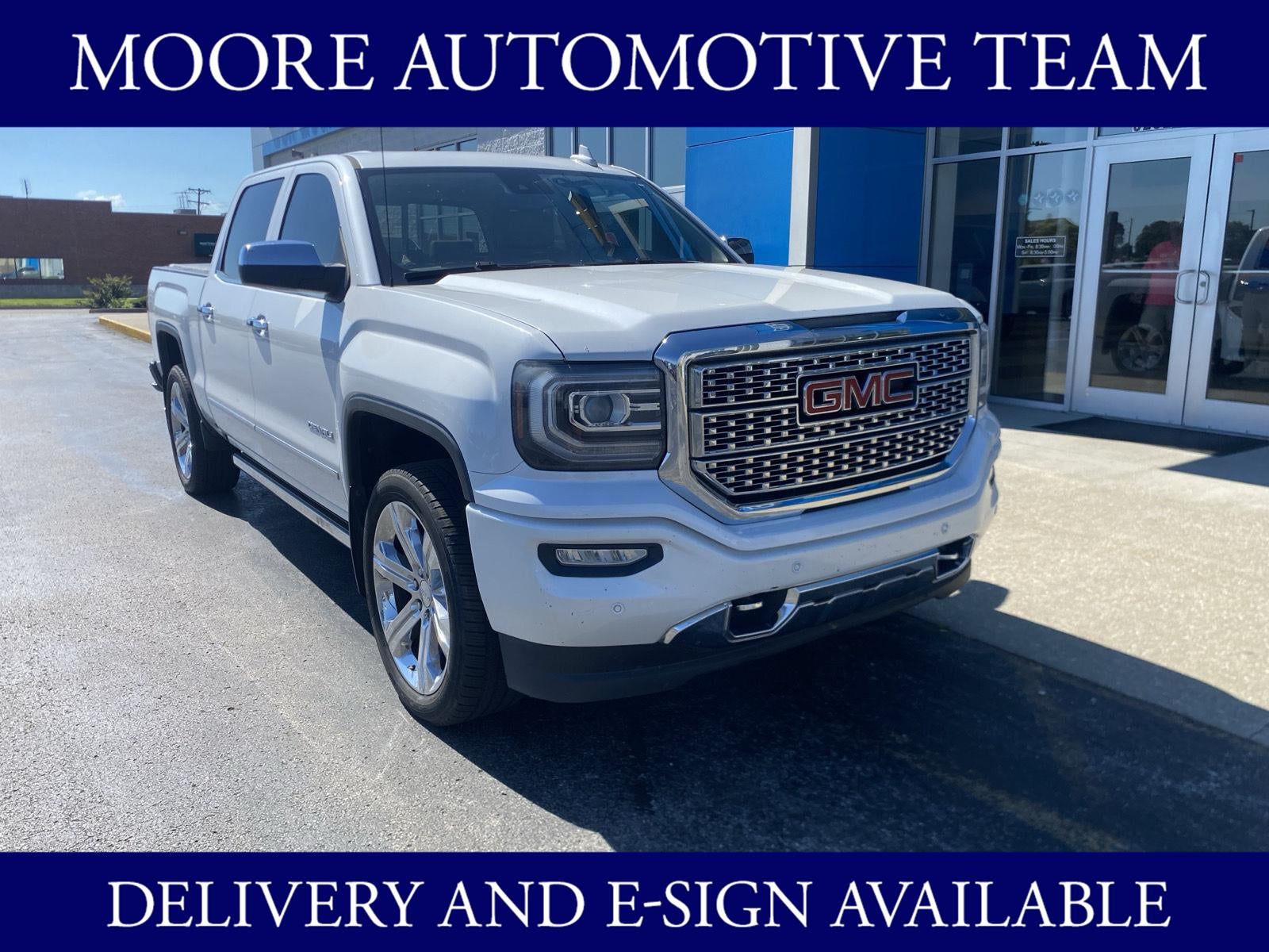 2017 GMC Sierra 4WD Crew Cab Short Box's photo