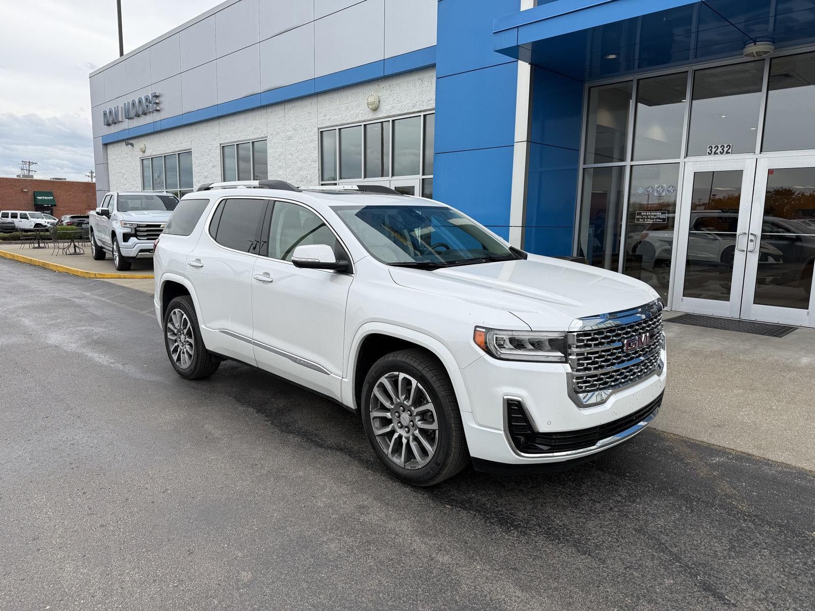 2023 GMC Acadia Denali