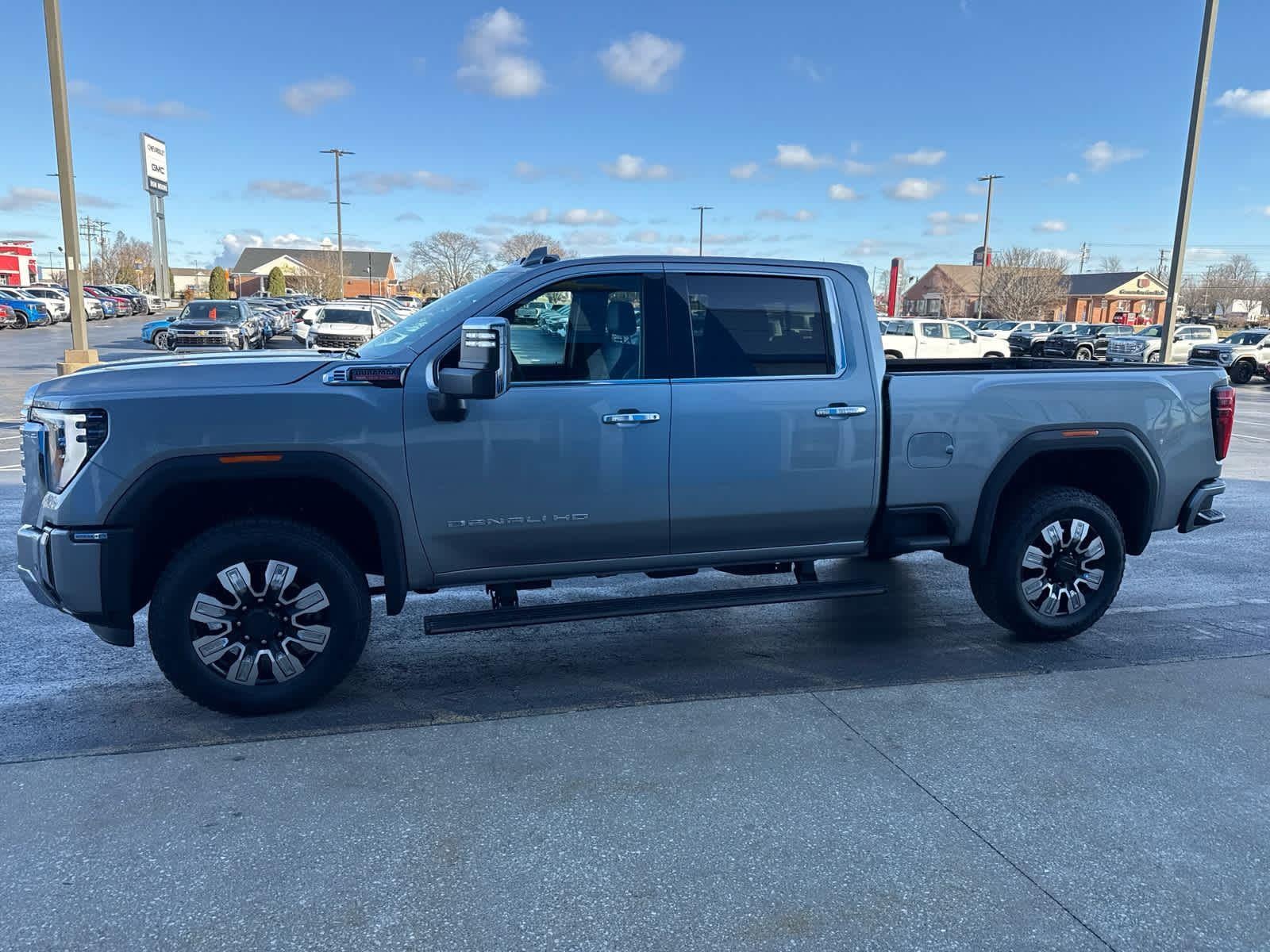 2025 GMC Sierra 2500HD Denali