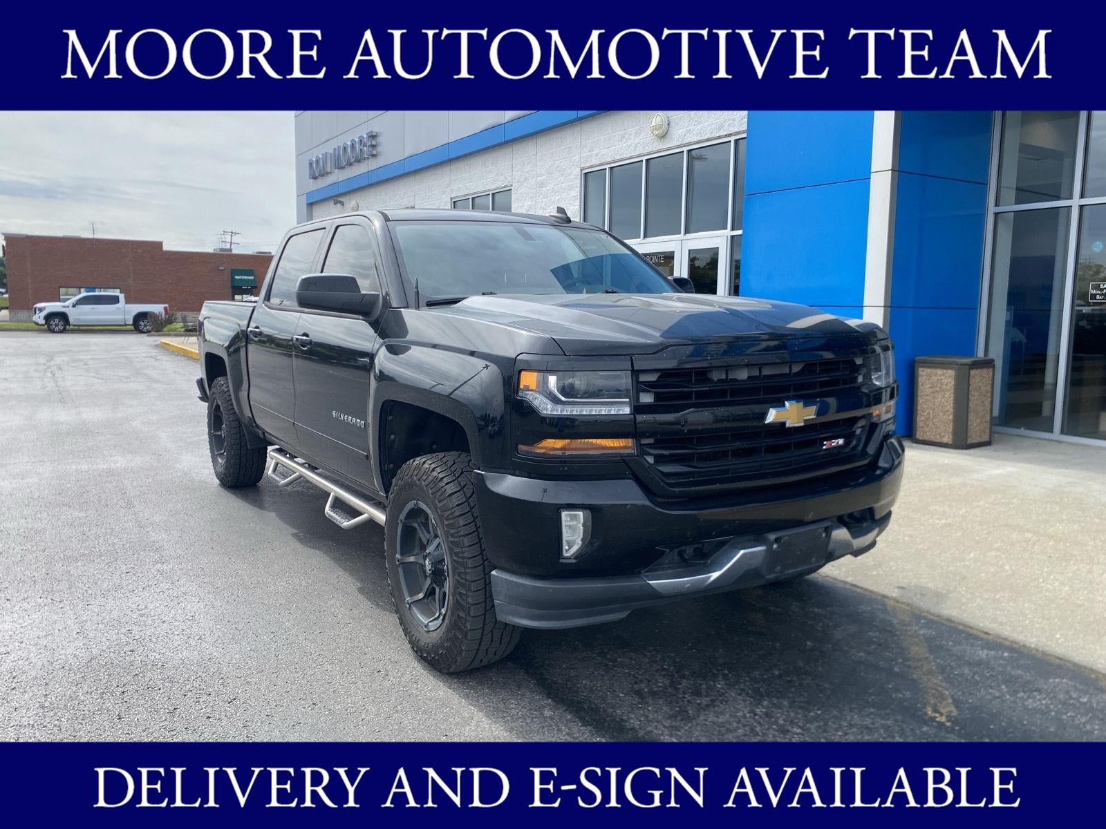 2017 Chevrolet Silverado 1500 LT Z71 4X4 Crew Cab Short Box's photo